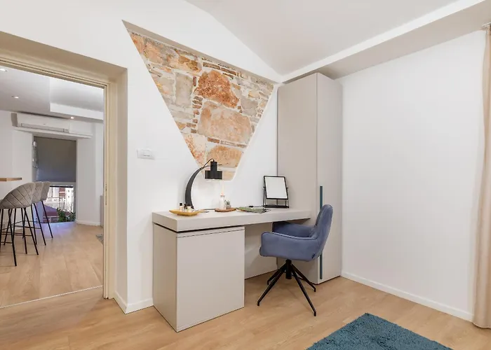 아파트 Bay View 풀라