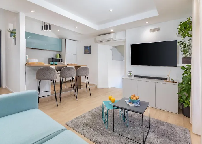 Bay View 아파트 풀라